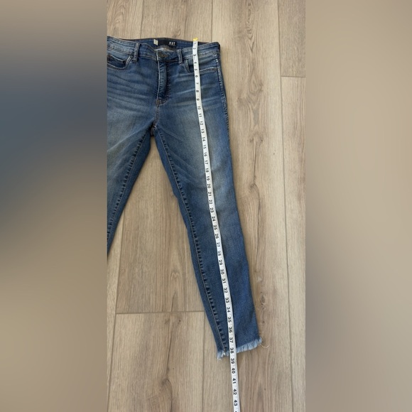 Kut from the Kloth Women's Classic Blue Skinny Jeans 👖 - Picture 3 of 11